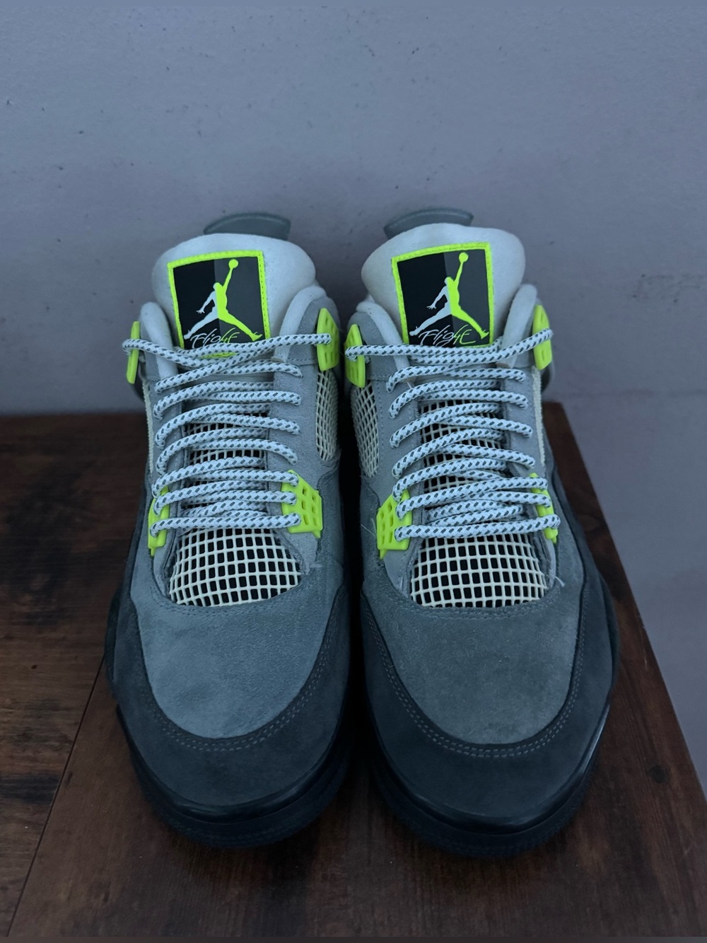 Jordan 4 SE “neon 95”